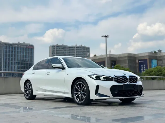BMW 3 Series — Фото автомобиля 3