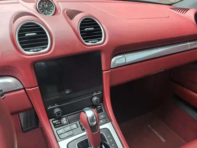 Porsche 718 — Фото автомобиля 6