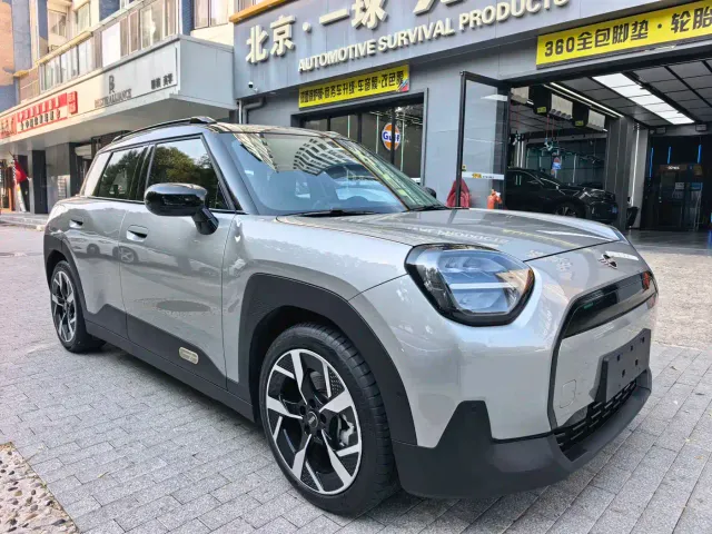 MINI Electric ACEMAN — Фото автомобиля 4