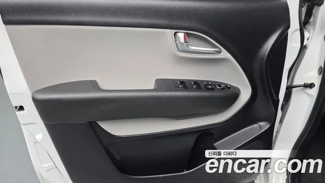 Kia RAY Новый Kia Ray Фургон — Фото автомобиля 19
