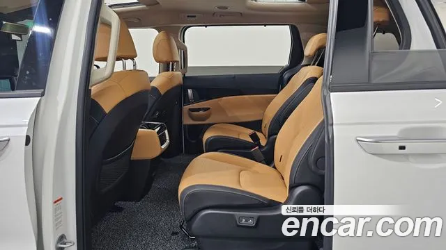 Kia Canival Carnival 4 поколение Бензин 9 мест Noblesse — Фото автомобиля 23