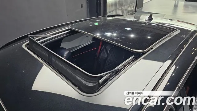 Genesis GV70 — Фото автомобиля 19
