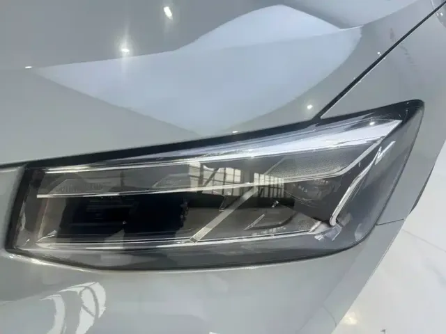 Audi Q2L — Фото автомобиля 14