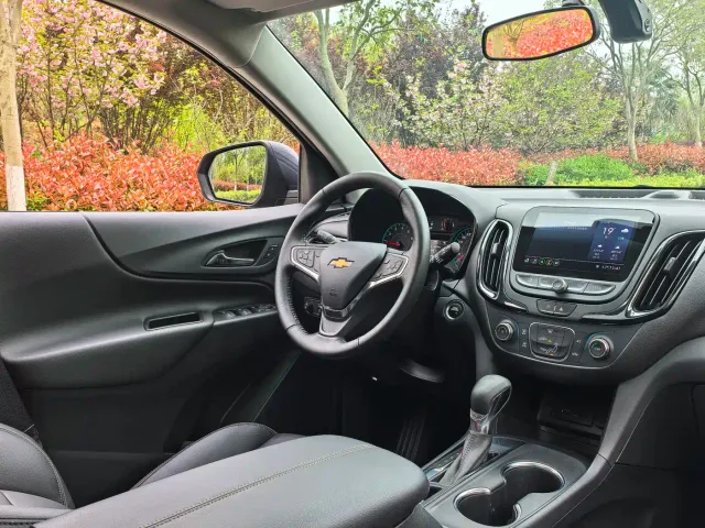 Chevrolet Equinox — Фото автомобиля 15