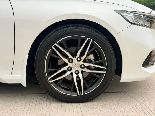 Honda Accord — Фото автомобиля 27