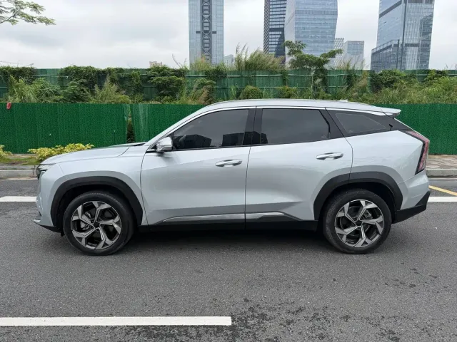Geely Boyue L — Фото автомобиля 10
