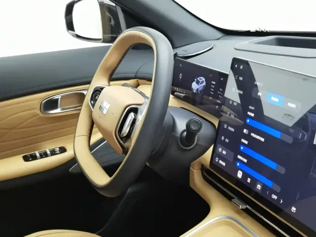 Geely Galaxy Starship 7 EM-i — Фото автомобиля 22