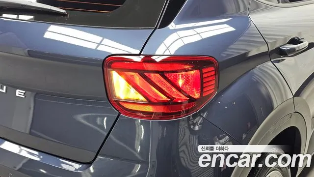 Hyundai Venue — Фото автомобиля 8