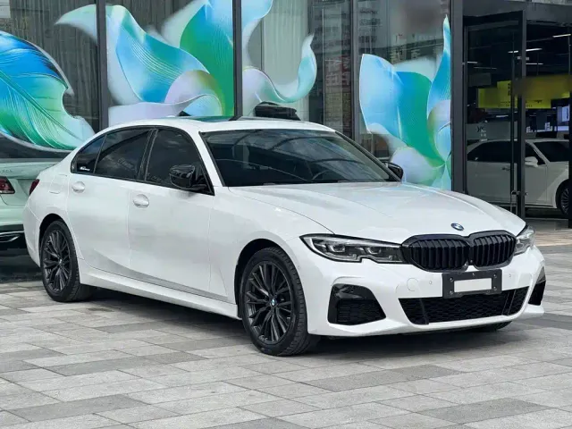 BMW 3 Series — Фото автомобиля 5