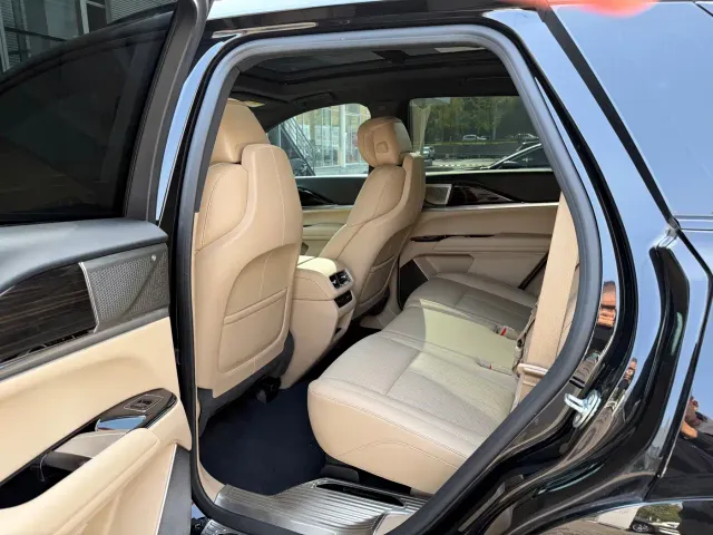 Cadillac XT5 — Фото автомобиля 11