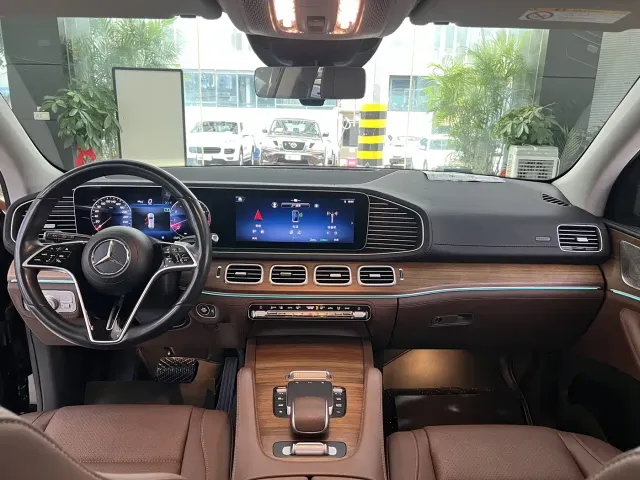 Mercedes-Benz GLE-Class — Фото автомобиля 10