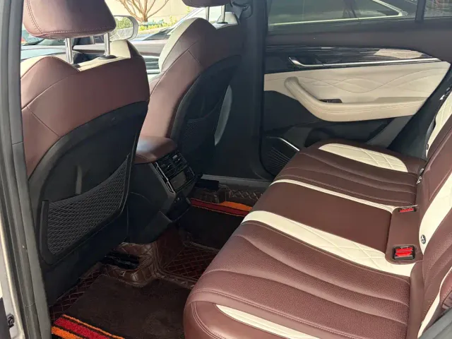 Geely Xingyue L — Фото автомобиля 6