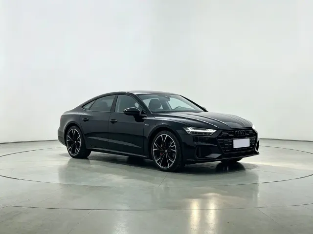 Audi A7L — Фото автомобиля 3