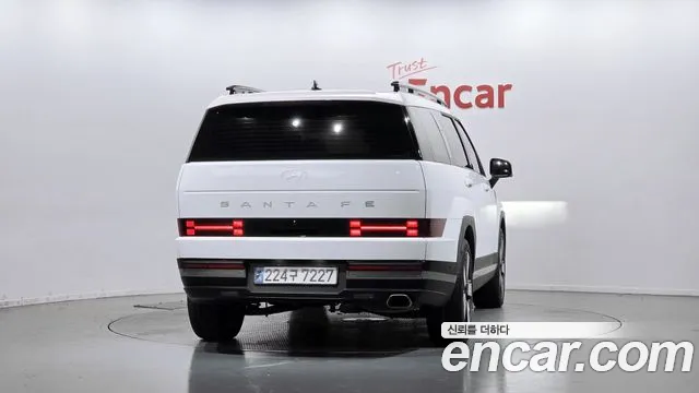 Hyundai Santafe Santa Fe (MX5) Бензин 2.5T 2WD — Фото автомобиля 4