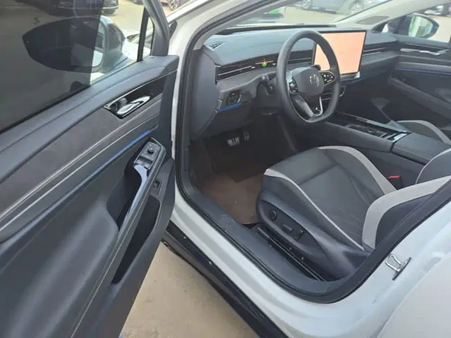Volkswagen ID.7 Vizzion — Фото автомобиля 15