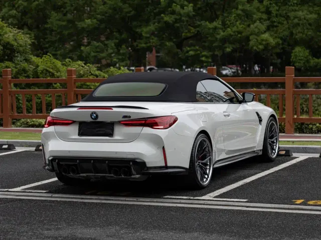 BMW M4 — Фото автомобиля 4