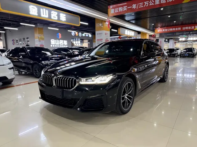Фотография автомобиля — BMW 5 Series
