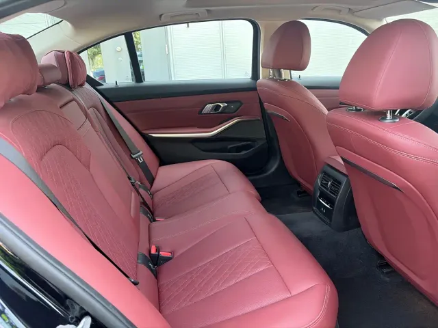 BMW 3 Series — Фото автомобиля 7