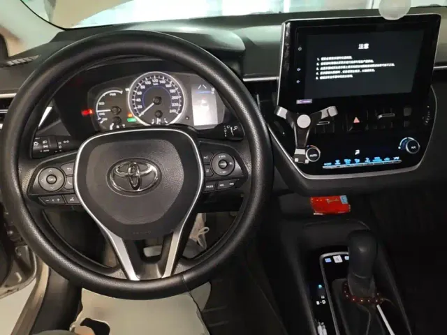 Toyota Corolla — Фото автомобиля 9