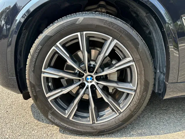 BMW X5 — Фото автомобиля 12