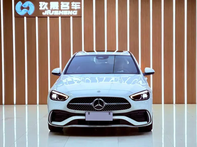 Mercedes-Benz C-Class — Фото автомобиля 2