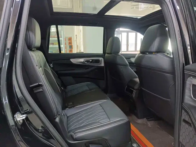 GAC Trumpchi GS8 — Фото автомобиля 9