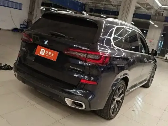 BMW X5 — Фото автомобиля 9