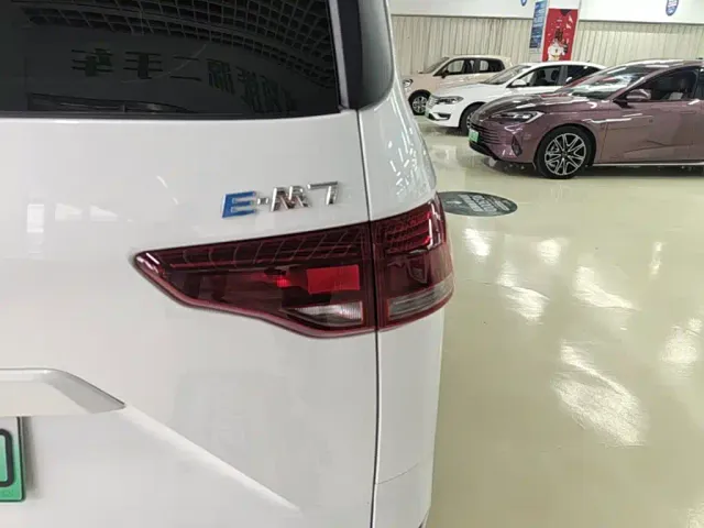 BAW Ruisheng Ace M7 EV — Фото автомобиля 7