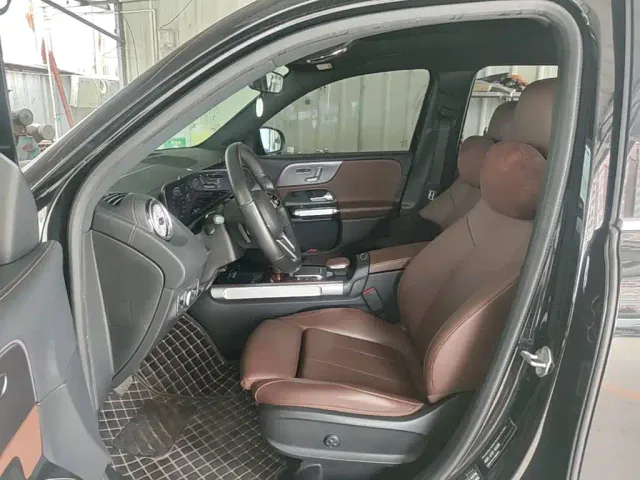 Mercedes-Benz GLB-Class — Фото автомобиля 14