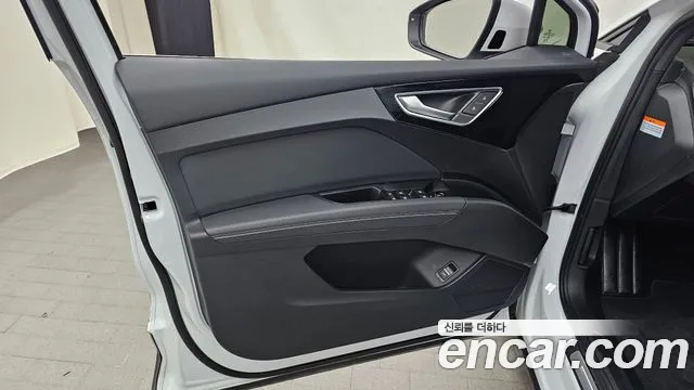 Audi Q4 e-tron — Фото автомобиля 22