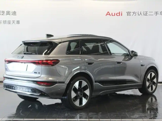 Audi Q6L e-tron — Фото автомобиля 5