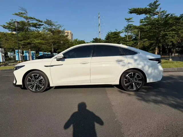 Chery Arrizo 8 — Фото автомобиля 13
