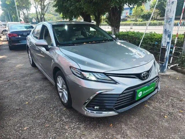 Toyota Camry — Фото автомобиля 3