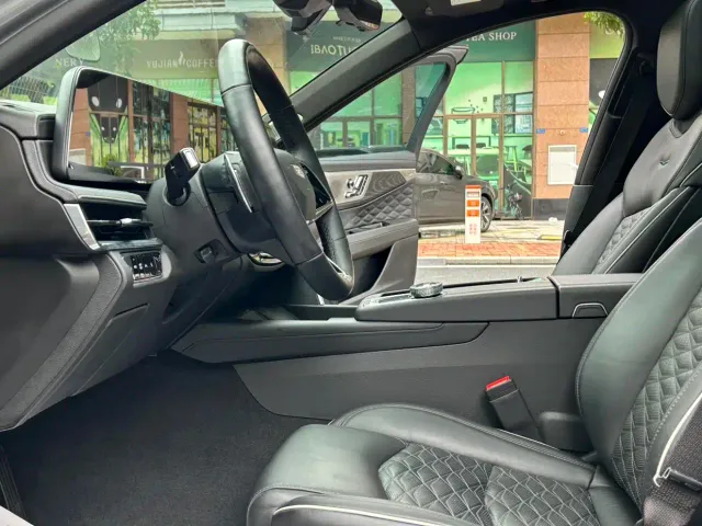 Cadillac CT6 — Фото автомобиля 8