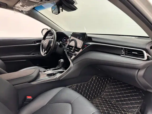 Toyota Camry — Фото автомобиля 11