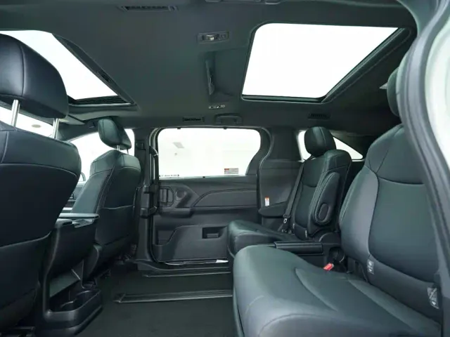Toyota Granvia — Фото автомобиля 20