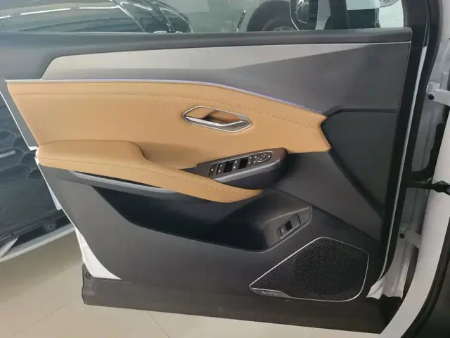BYD Song L DM-i — Фото автомобиля 7