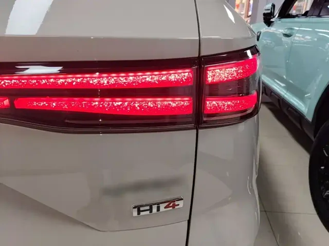 Haval Haval Xiaolong MAX 2025 Hi4 165 Ultra Smart Drive Edition — Фото автомобиля 7