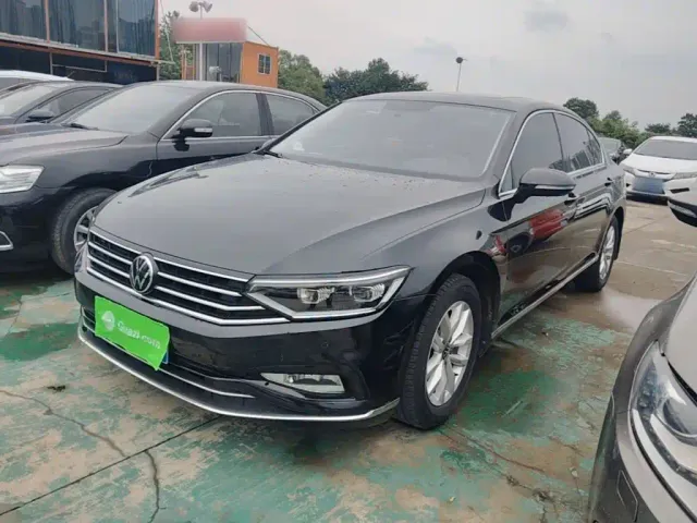 Фотография автомобиля — Volkswagen Magotan