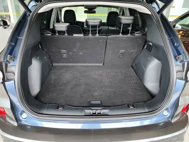 Ford Escape — Фото автомобиля 18