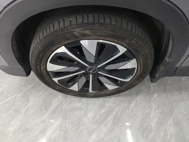 BYD Song PLUS — Фото автомобиля 22