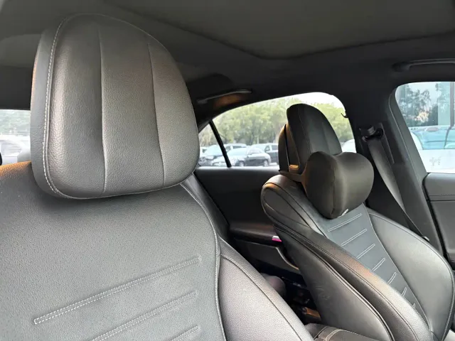 Mercedes-Benz C-Class — Фото автомобиля 15