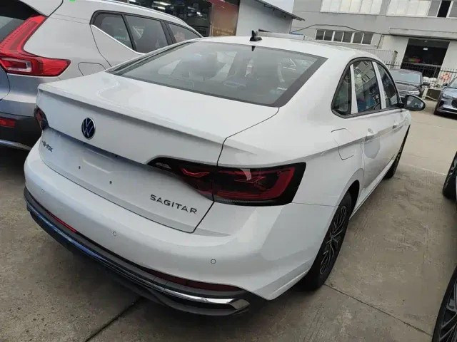 Volkswagen Sagitar — Фото автомобиля 6