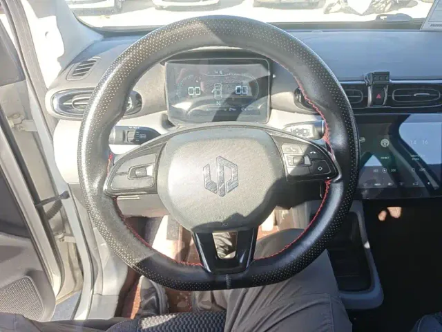 Leapmotor T03 — Фото автомобиля 10