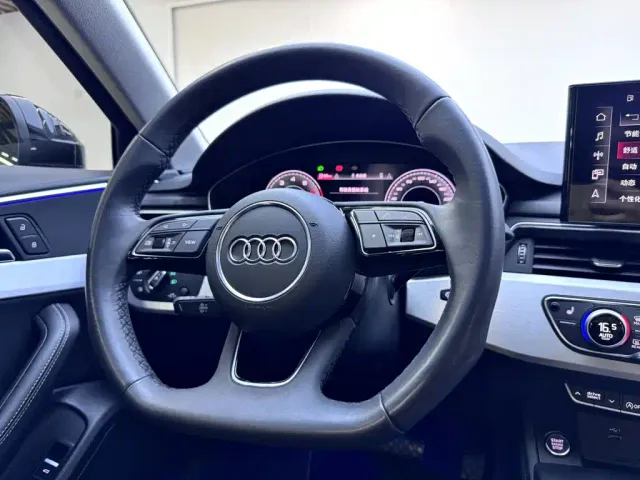Audi A4L — Фото автомобиля 13