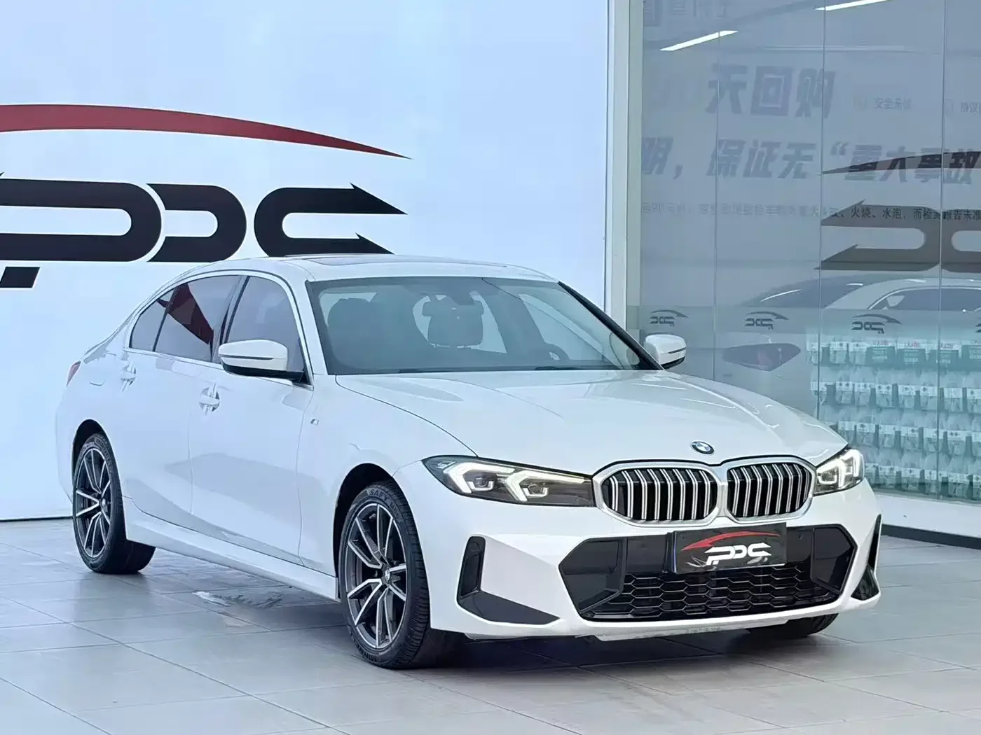 BMW BMW 3 Series 2024 320Li M Sport Package — Фото автомобиля 3