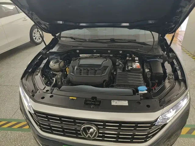 Volkswagen Passat — Фото автомобиля 19