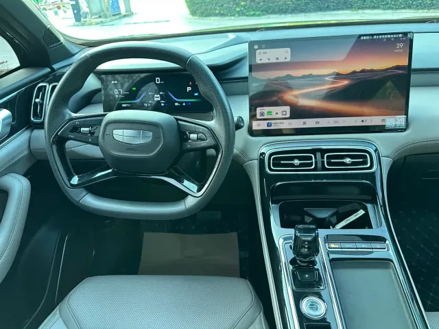 Geely Boyue L — Фото автомобиля 16