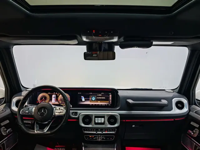 Mercedes-Benz G-Class — Фото автомобиля 14