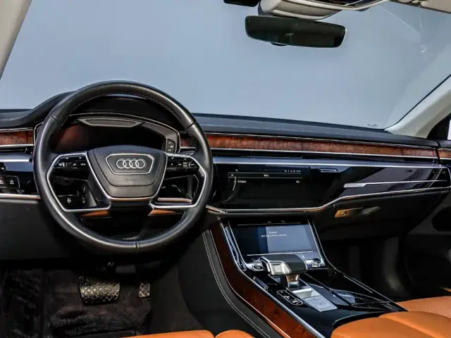 Audi A8 — Фото автомобиля 19